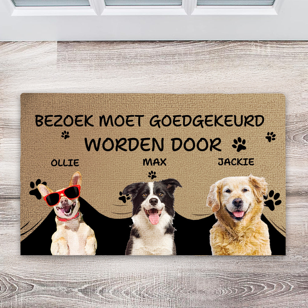 Bezoek Moet Goedgekeurd Worden Door - Cadeau voor Huisdiereigenaren - Gepersonaliseerde Deurmat